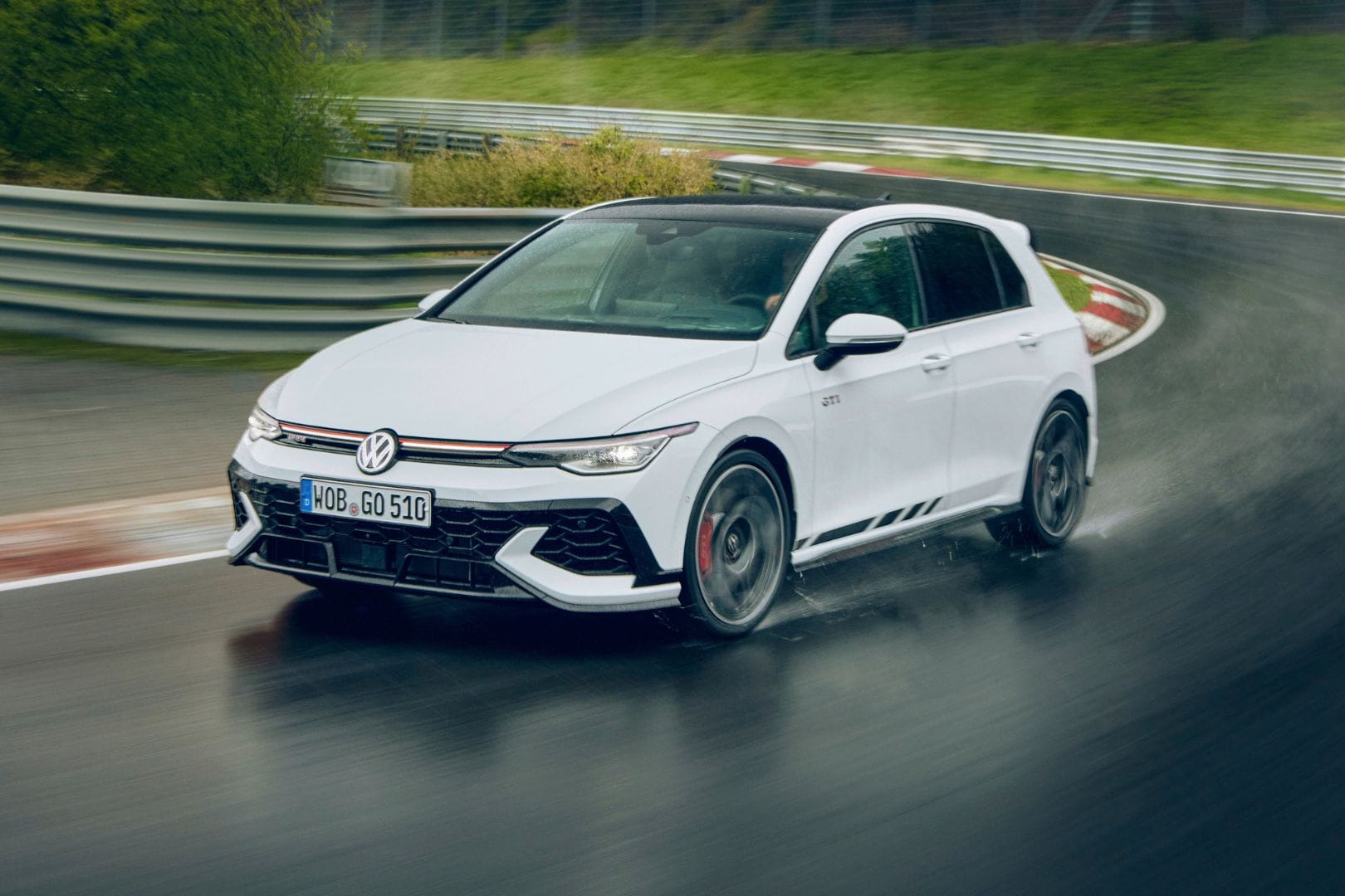 volkswagen-golf-gti-clubsport-3