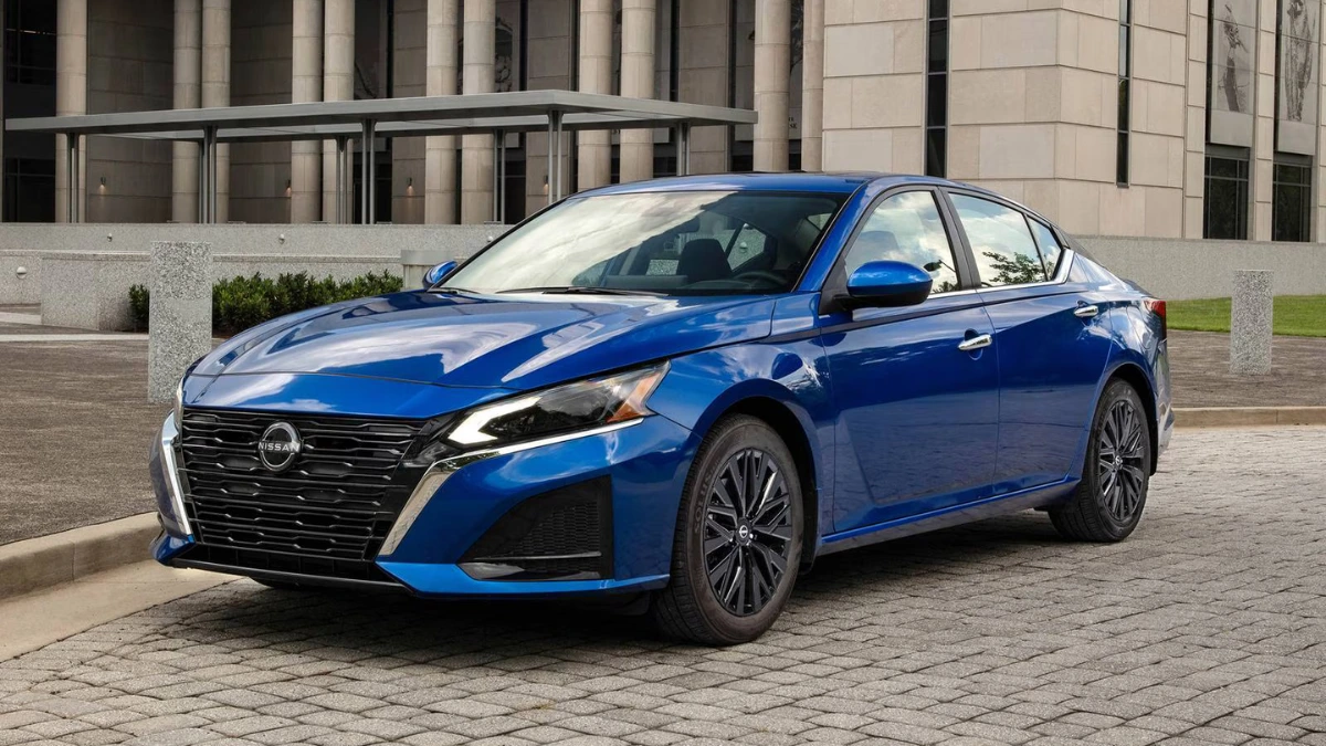2025 Nissan Altima